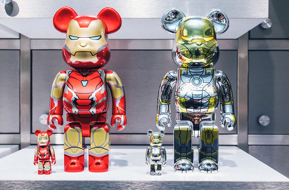 BE@RBRICK FUTURE MICKEY 2nd COLOR 1000％