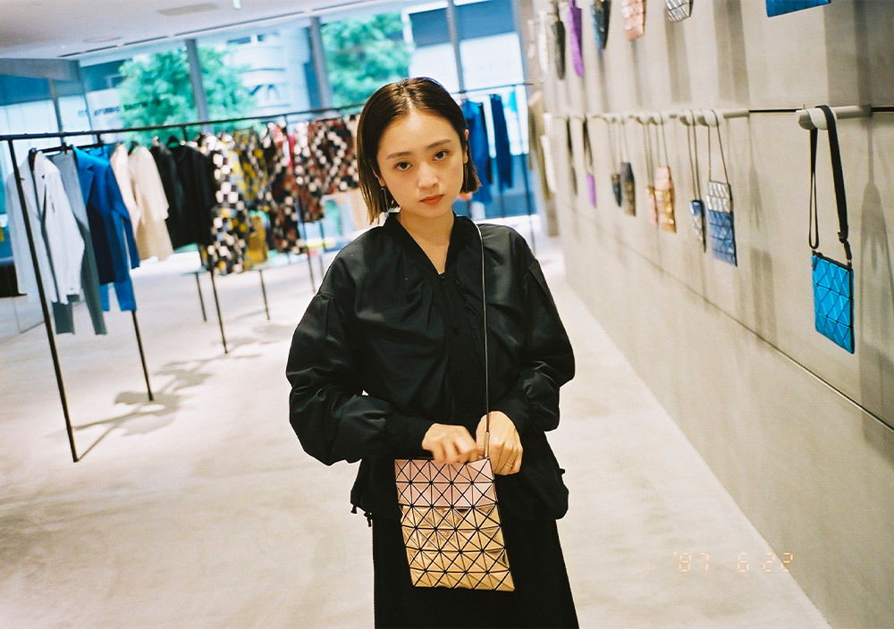 プラチナム マーメイド BAOBAO ISSEY MIYAKE - ショルダーバッグ