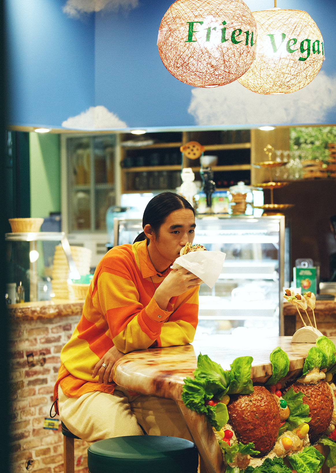 服部恭平×FALAFEL BROTHERS｜食べ応え抜群のヴィーガン料理が味わえる